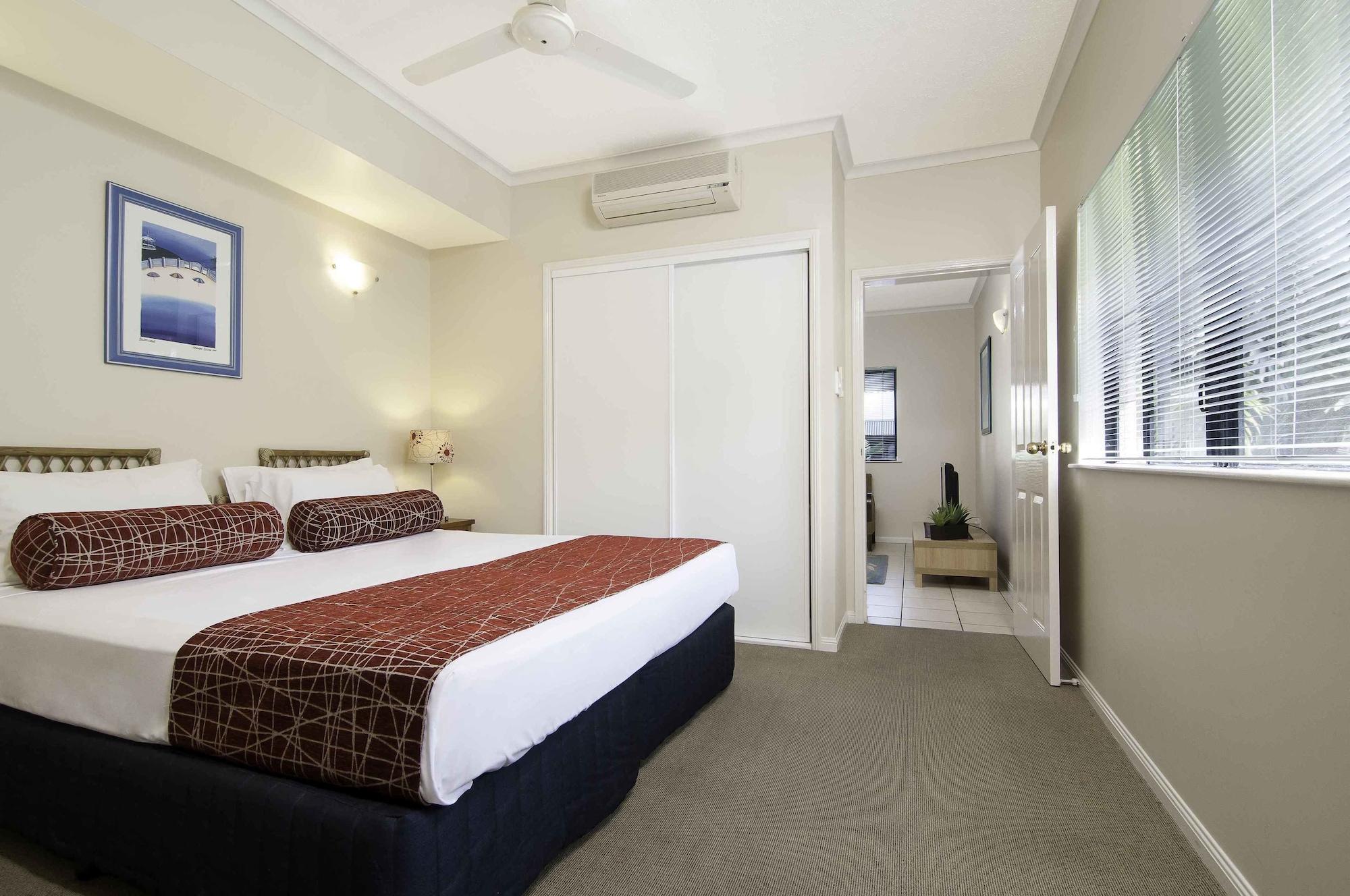 Bay Villas Resort Port Douglas Exterior photo