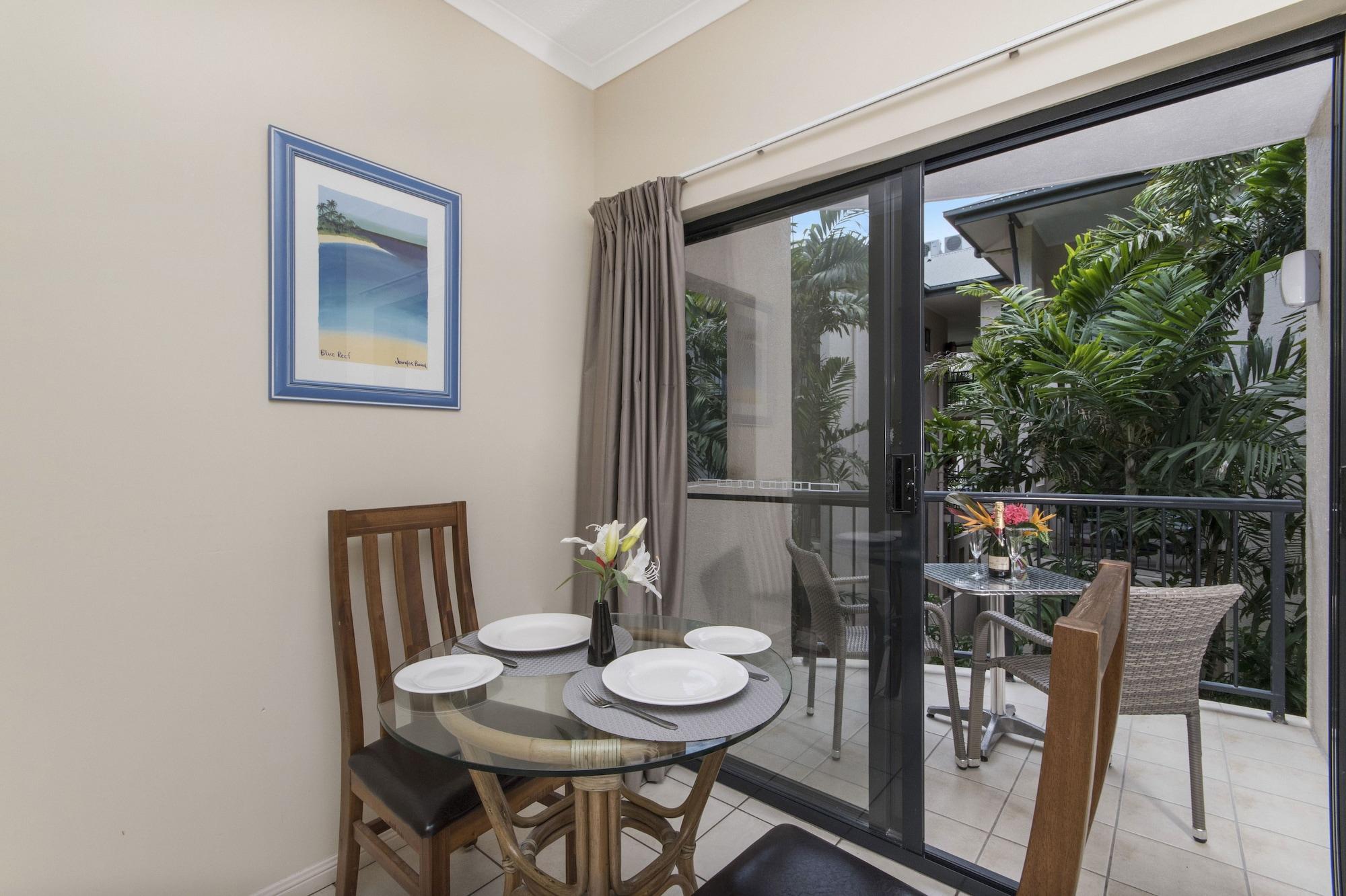 Bay Villas Resort Port Douglas Exterior photo