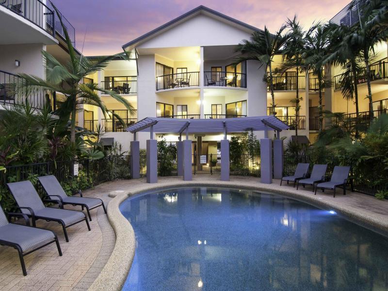 Bay Villas Resort Port Douglas Exterior photo
