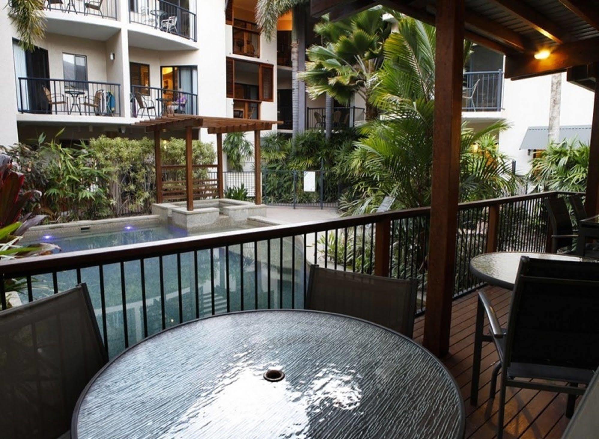 Bay Villas Resort Port Douglas Exterior photo
