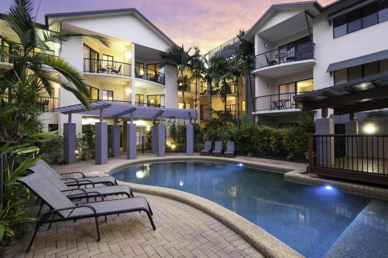 Bay Villas Resort Port Douglas Exterior photo